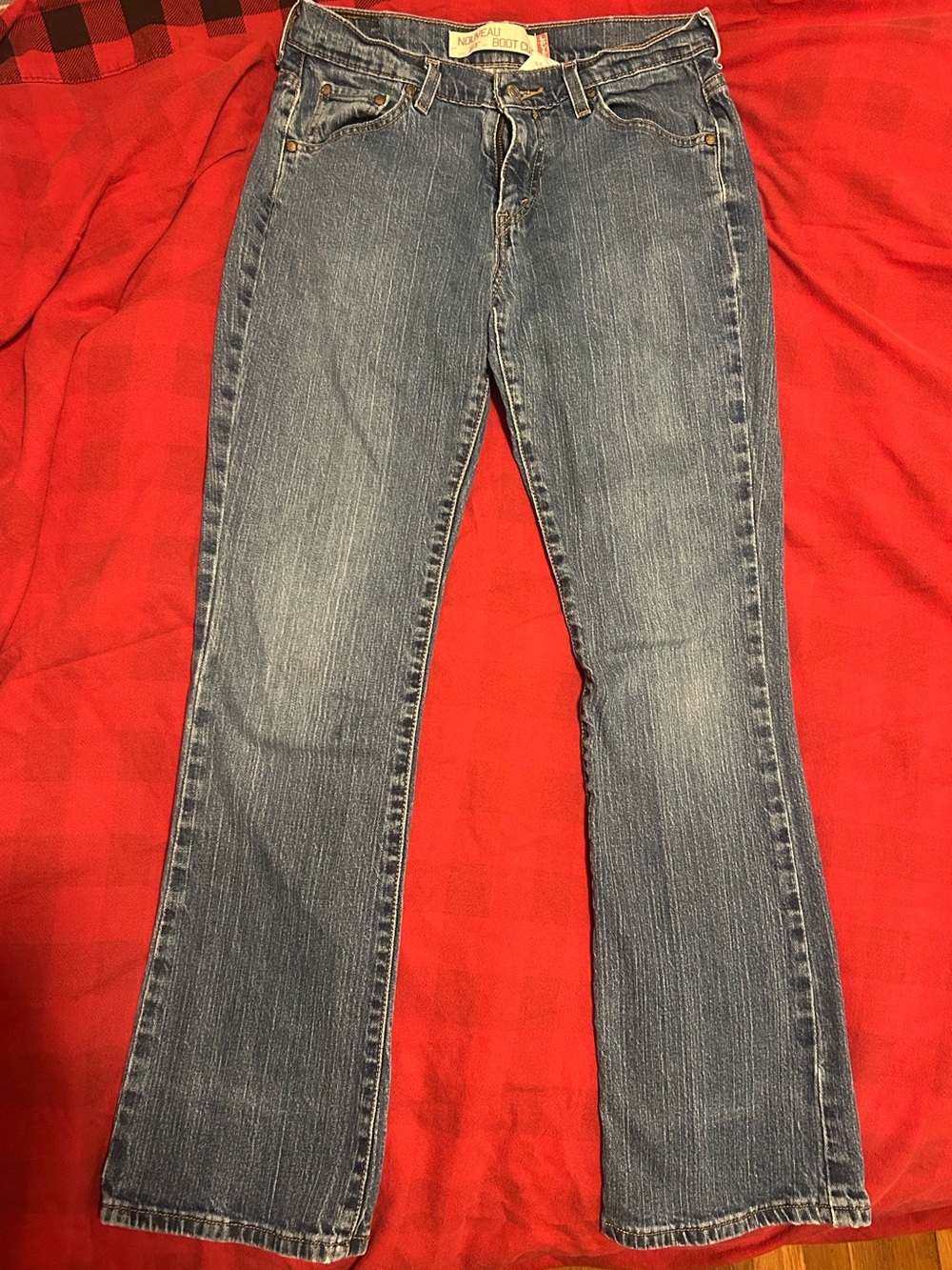 Levi's Boot Cut Jeans in Medium Blue Wash